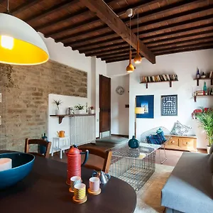 authentic-flat-in-the-city-center.it-tuscanyhotel.com/