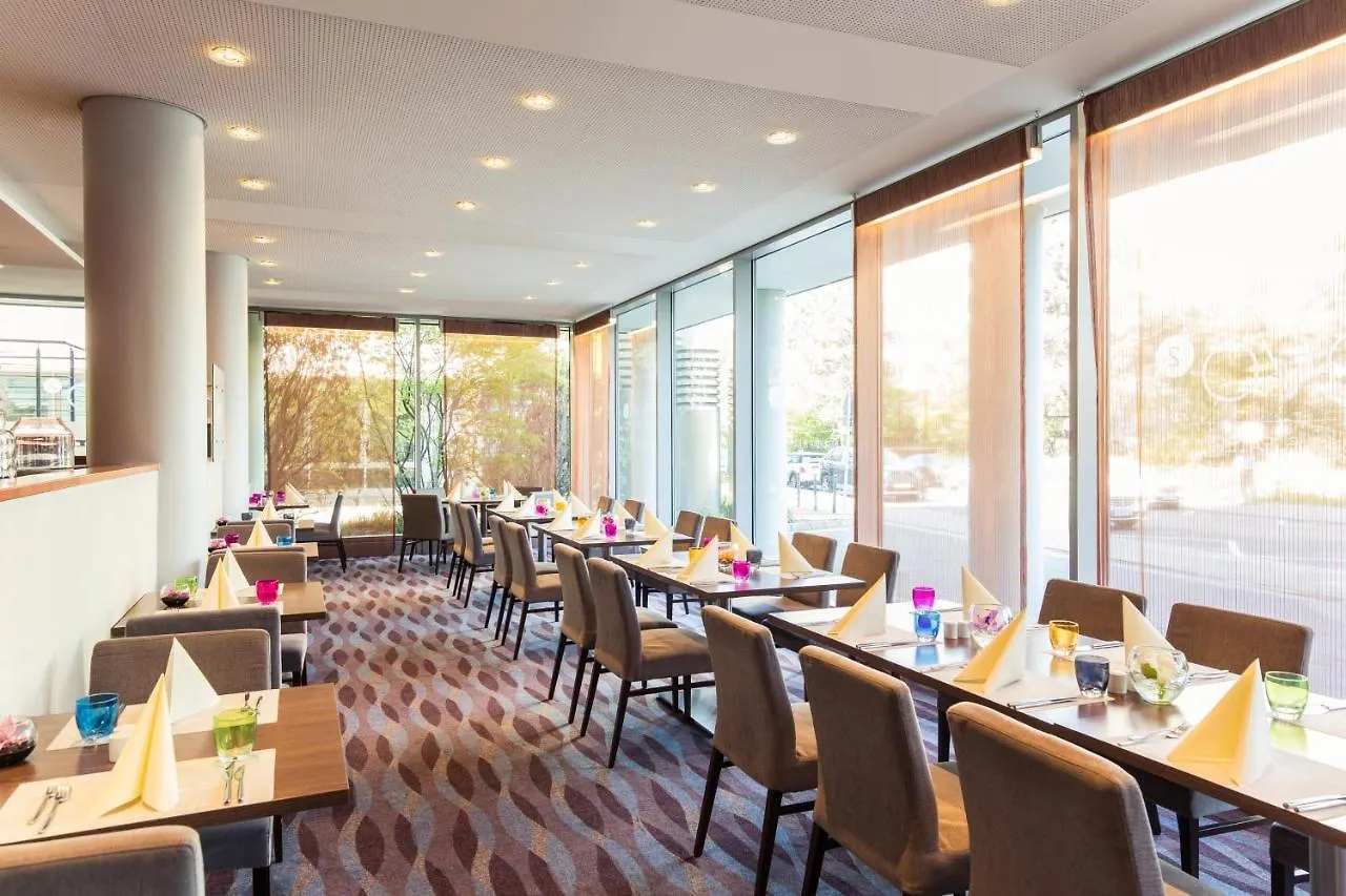 Novotel Düsseldorf City West Hotel